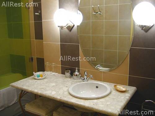 Delphi Art Hotel 12